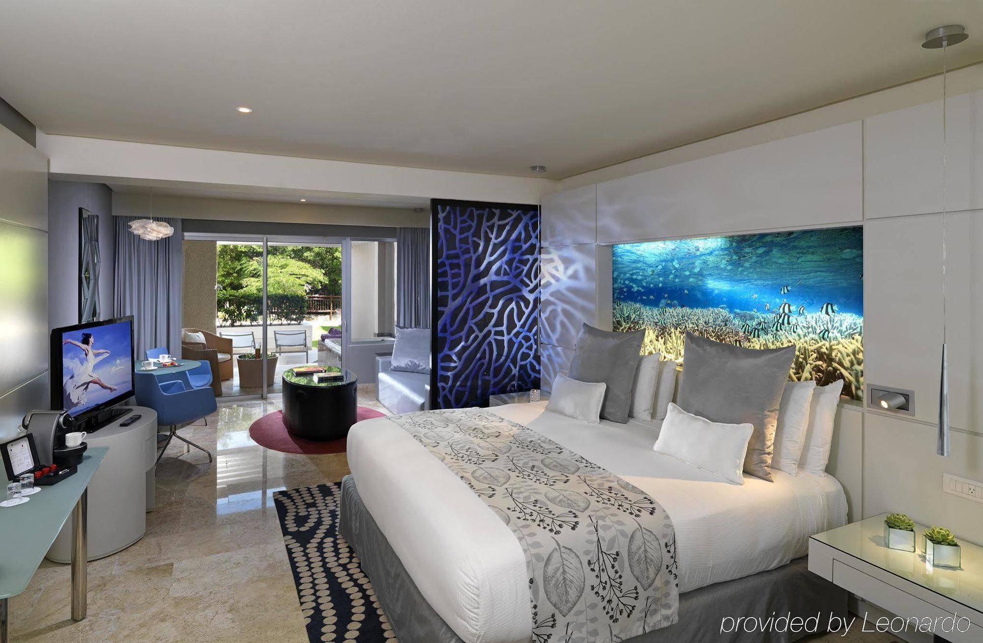 Royal Service At Paradisus La Perla (Adults Only) Плая дел Кармен Екстериор снимка